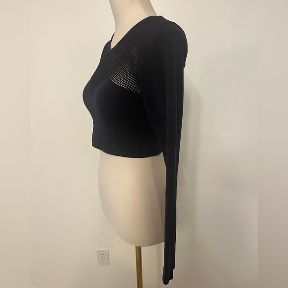 Varley Crescent Long Sleeve Seamless Crop Top - Picture 5 of 12